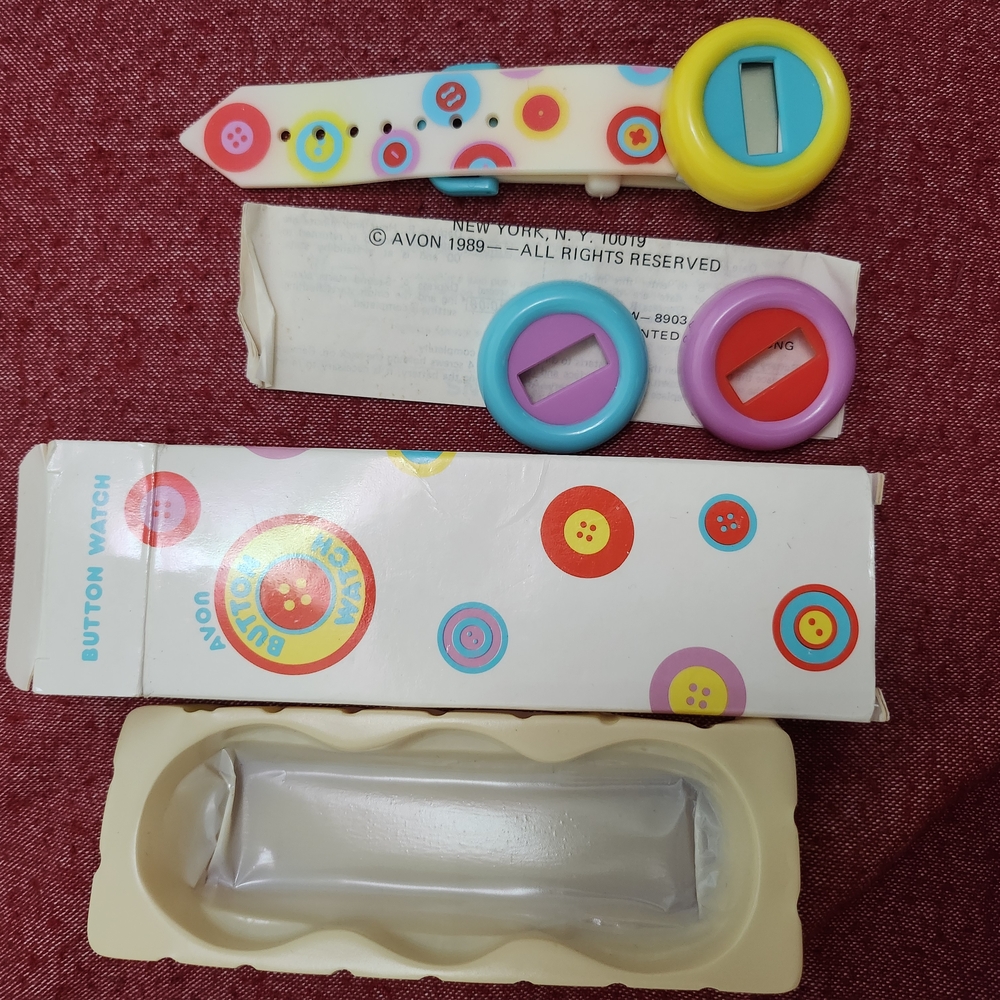 Avon Yellow and Pink Puzzle Game